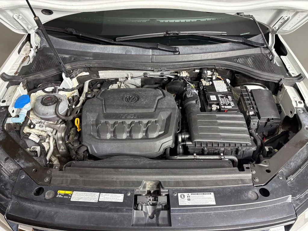 Used 2018  Volkswagen 2.0T SEL image 44
