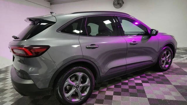 Used 2025 Gray Ford ST-Line image 7