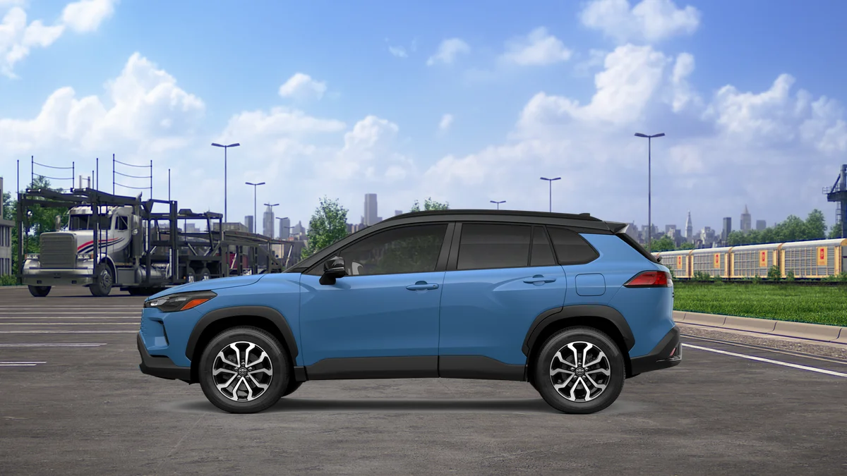 New 2026 Cavalry Blue with Jet Black roof Toyota Hybrid SE image 5