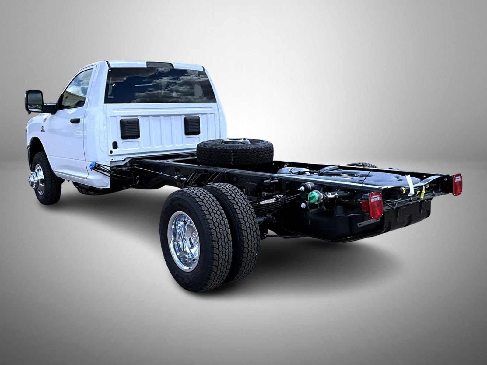 New 2026 Bright White Clearcoat RAM Tradesman image 7