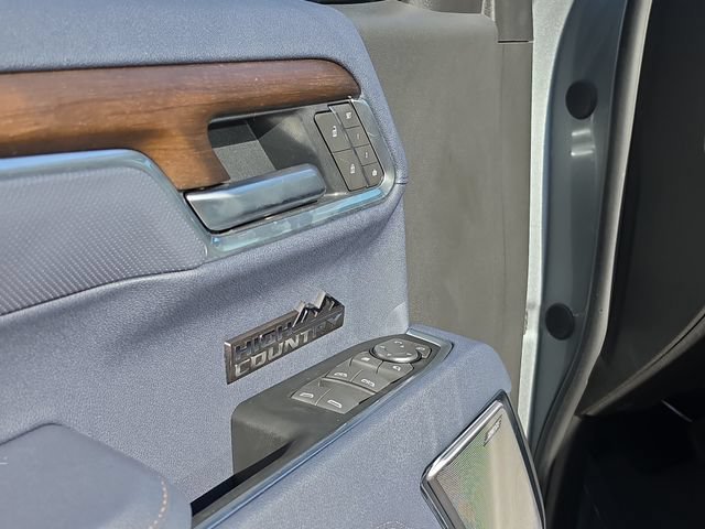 2026 Chevrolet Silverado 1500 High Country - Photo 18
