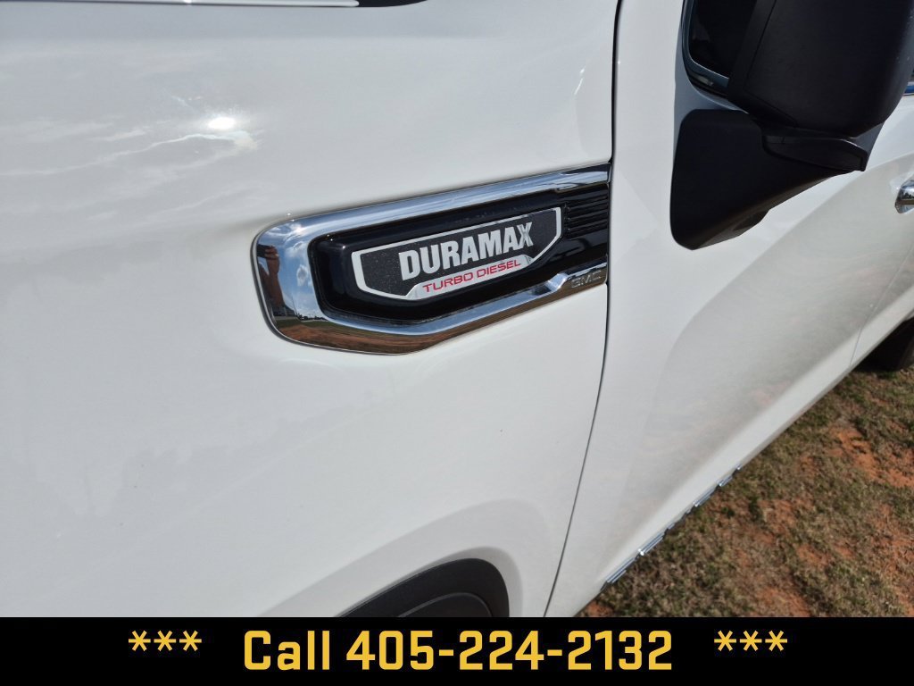 Used 2024 Summit White GMC Denali image 5