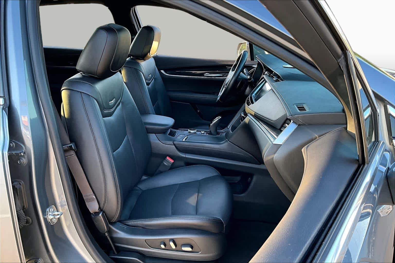 Used 2020 Satin Steel Metallic Cadillac Premium Luxury FWD image 9