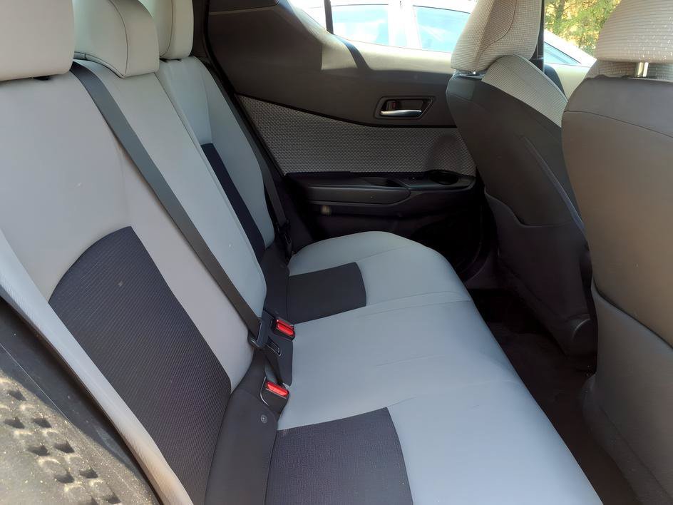 Used 2019 Blizzard Pearl Toyota XLE image 16
