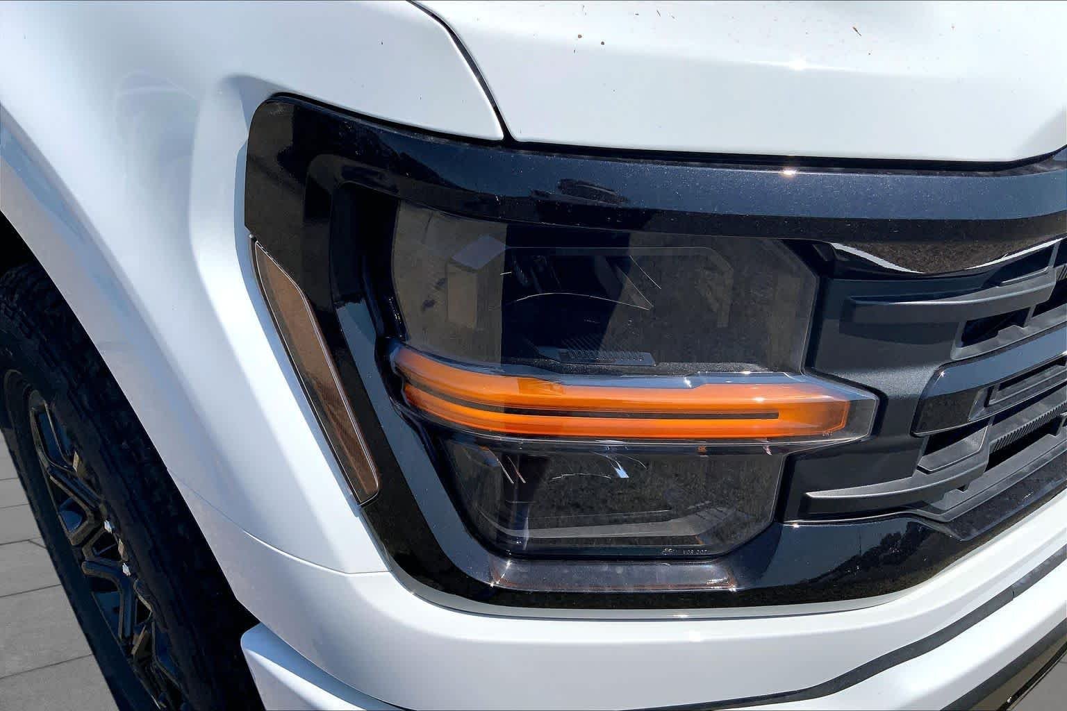 New 2026 Oxford White Ford XLT image 13