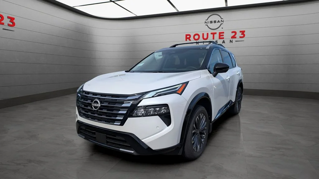New 2026 White Nissan Platinum image 1