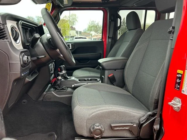 2025 Jeep Wrangler 4xe Sahara 4XE - Photo 30
