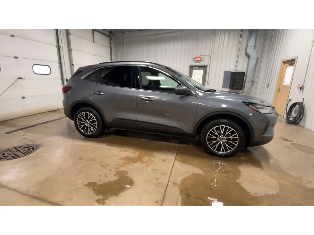 2023 Ford Escape PHEV - Photo 9