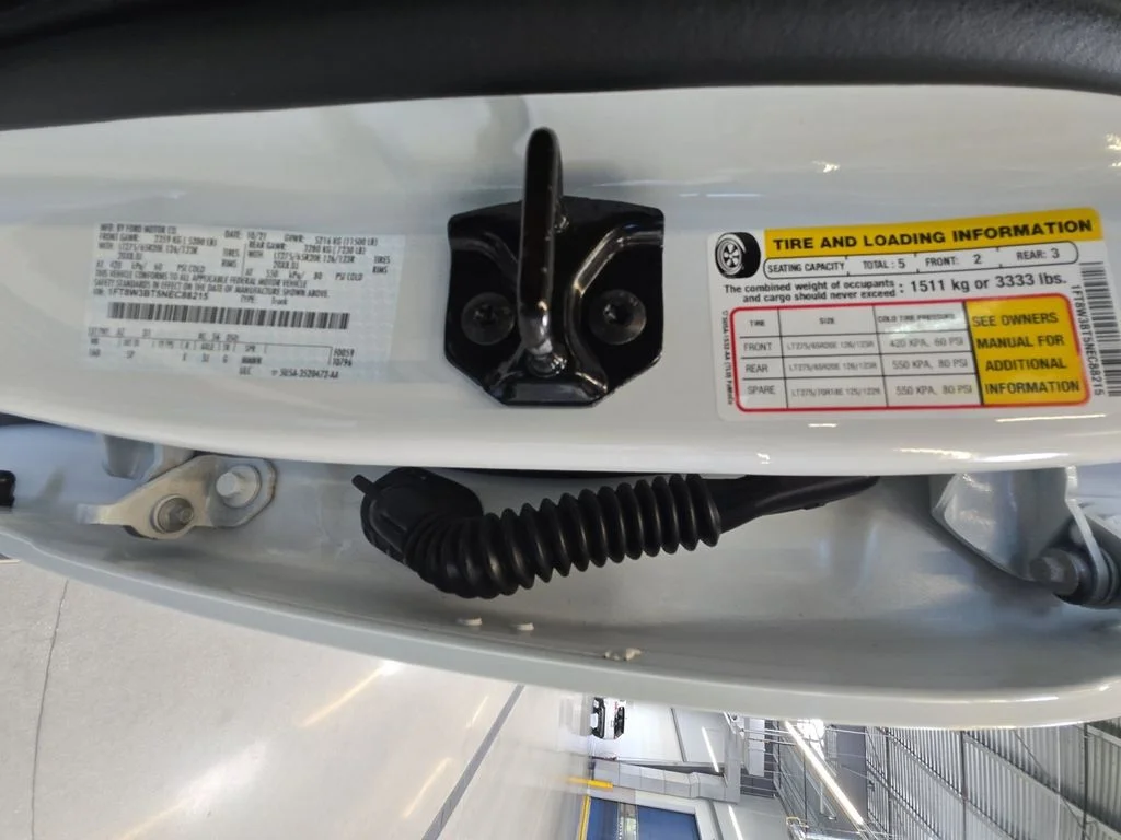 Used 2022 White Ford King Ranch image 25