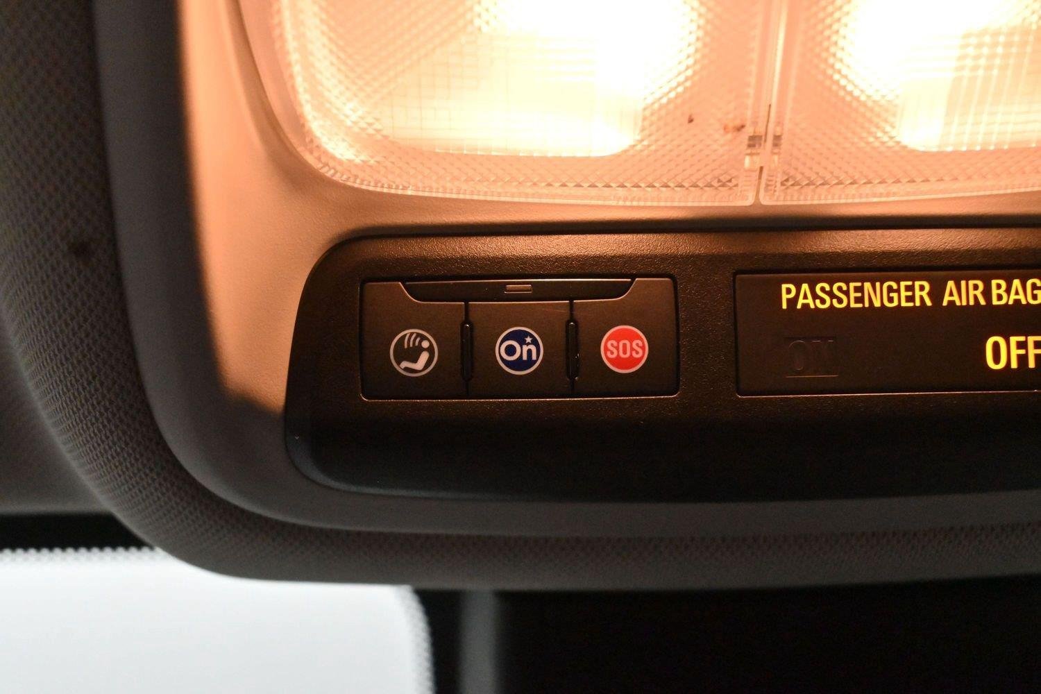 Used 2022 Cinnabar Metallic Buick Select image 26