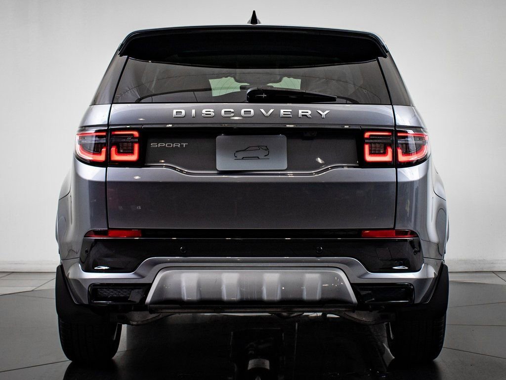 Used 2025 Eiger Grey Metallic Land Rover S image 7