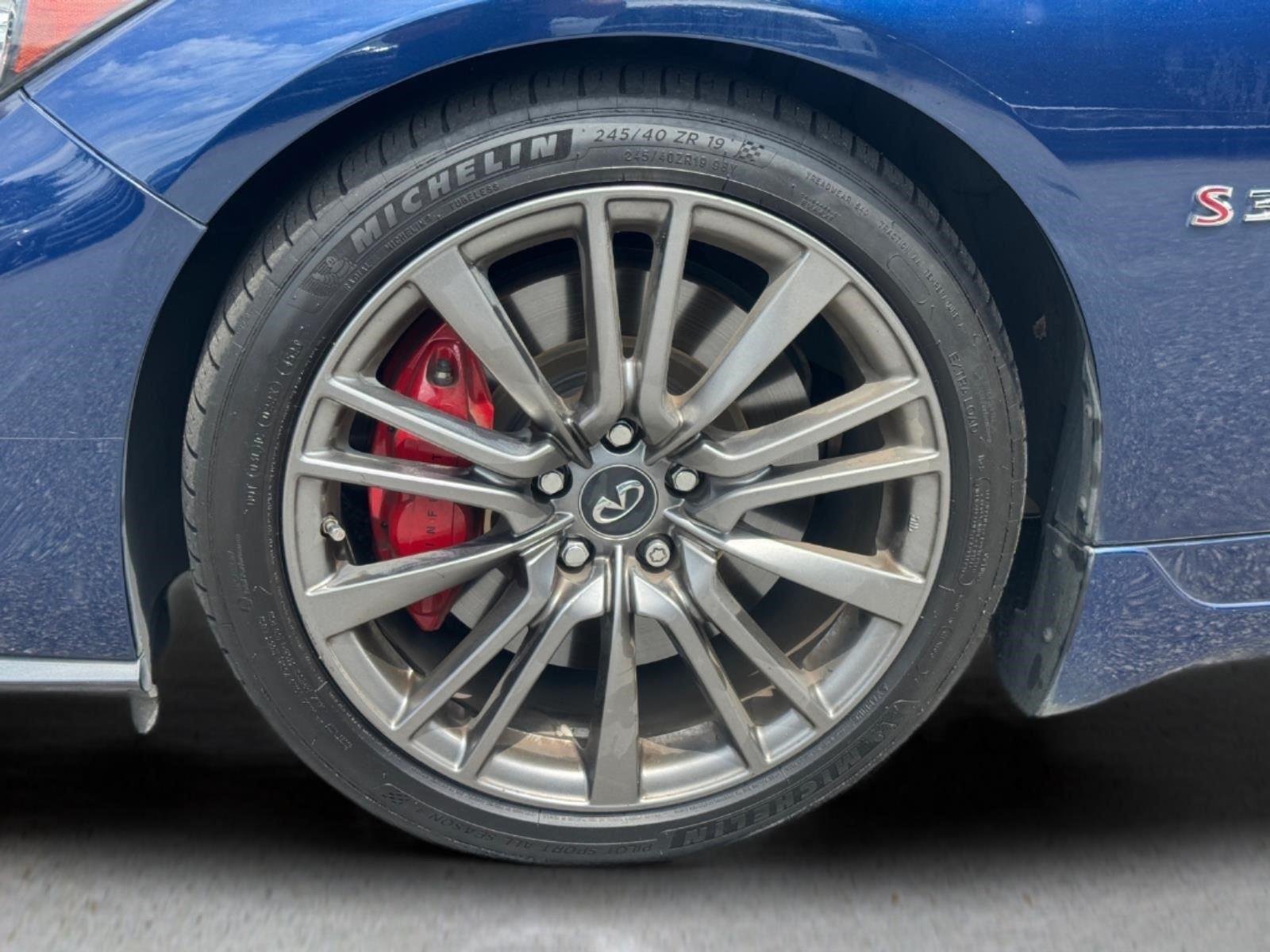 Used 2018 Iridium Blue INFINITI RED SPORT 400 image 3