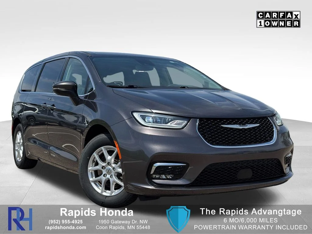 2023 Chrysler Pacifica's photo