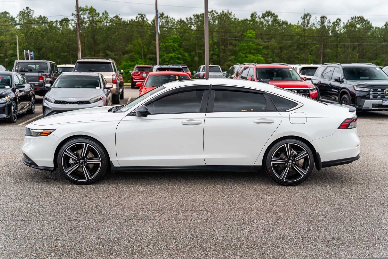 Used 2023 White Honda Sport image 3