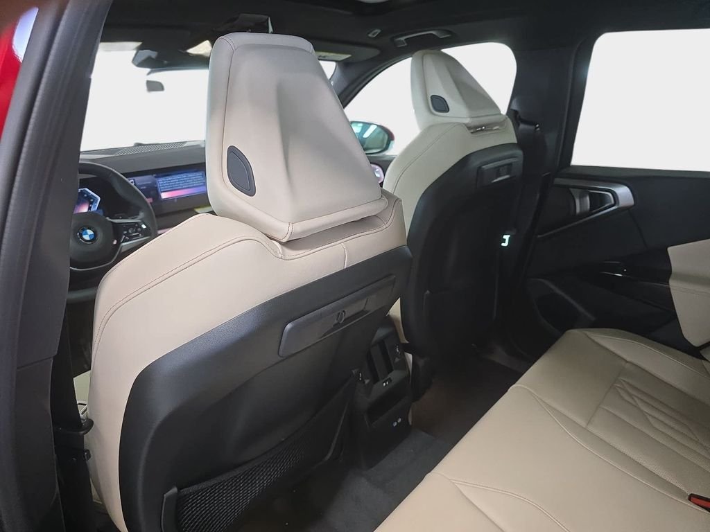 New 2026 Vegas Red Metallic BMW 30 xDrive image 7