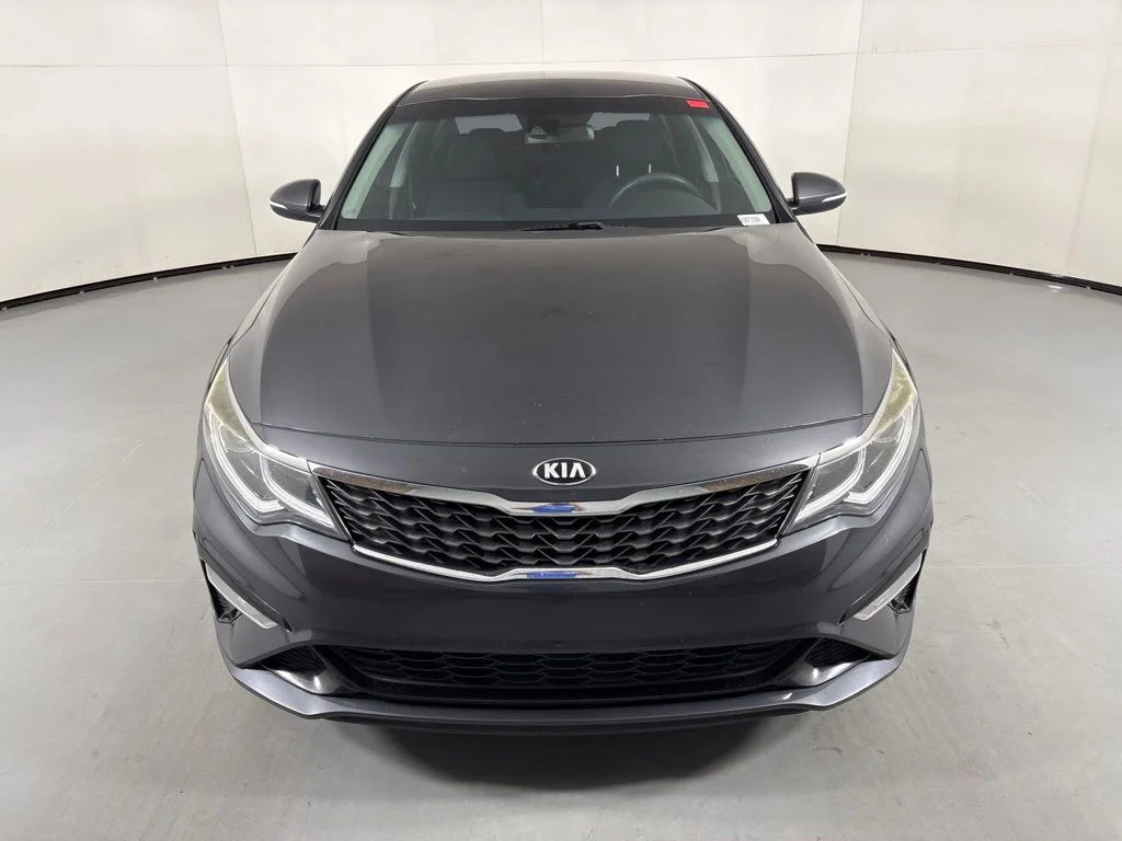 Certified Used 2019 Platinum Graphite Kia LX image 3