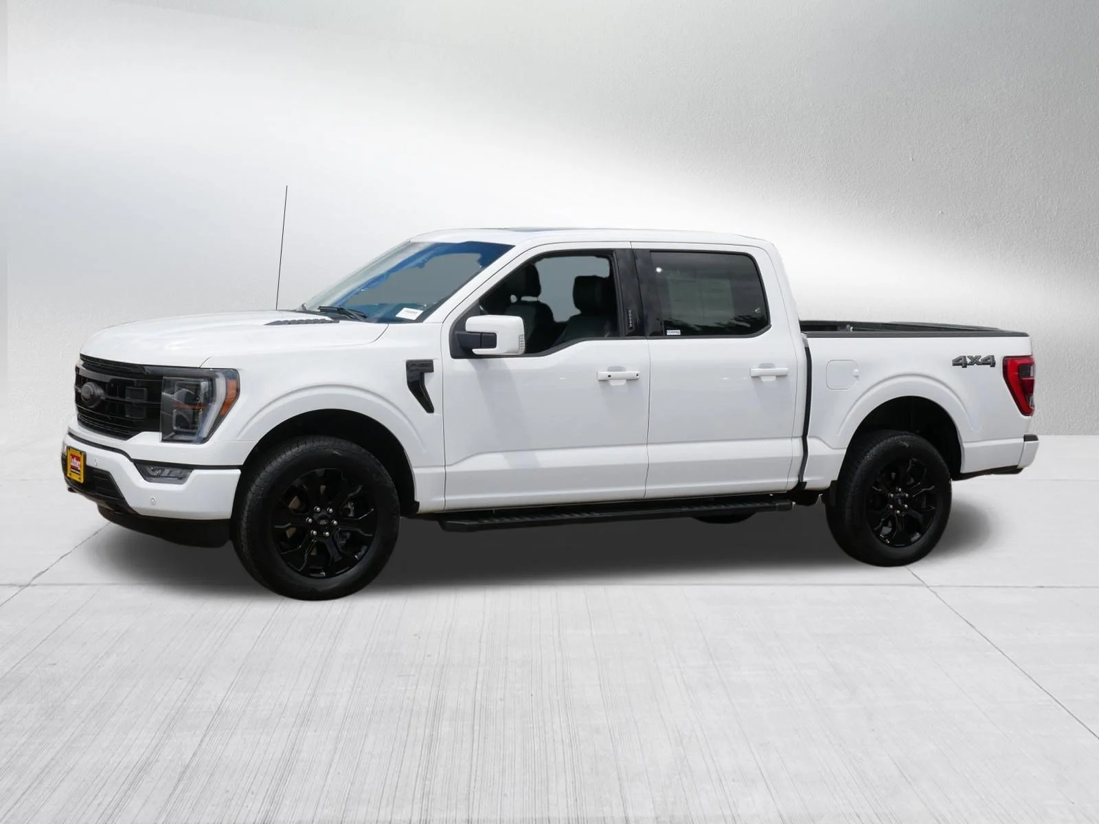 Used 2023 Oxford White Ford LARIAT image 3
