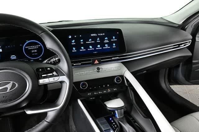2025 Hyundai Elantra Limited - Photo 41