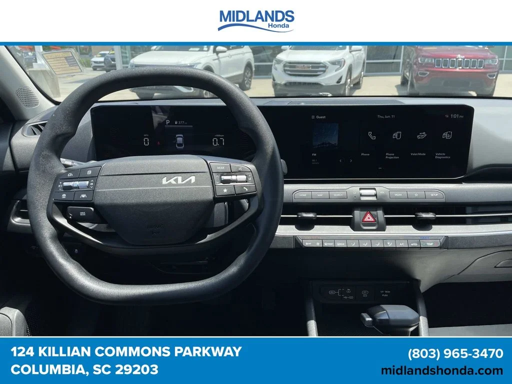 2025 Kia K4 LXS - Photo 12