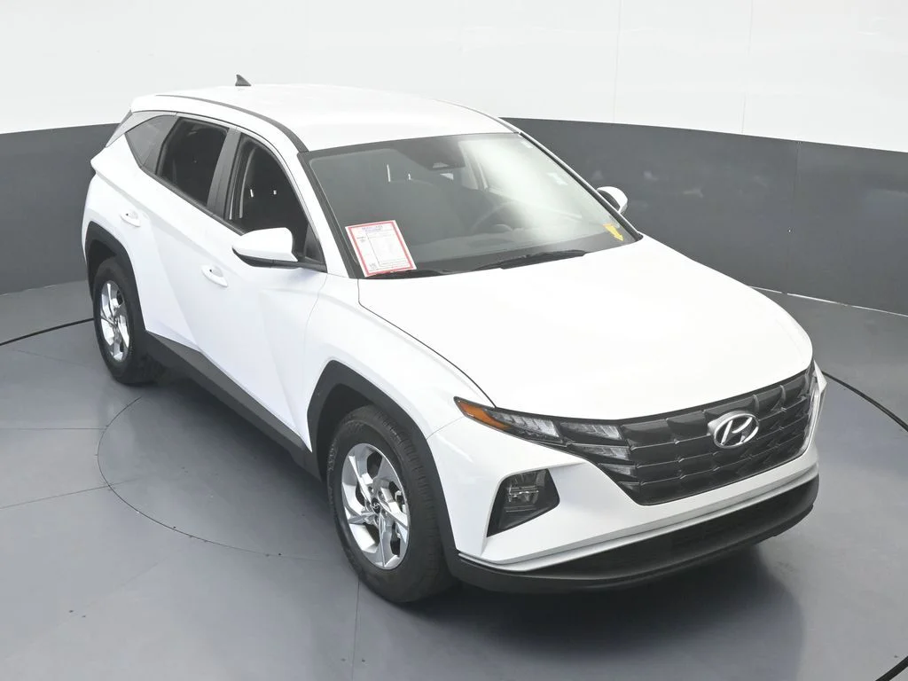 Used 2024 White Pearl Hyundai SE image 47