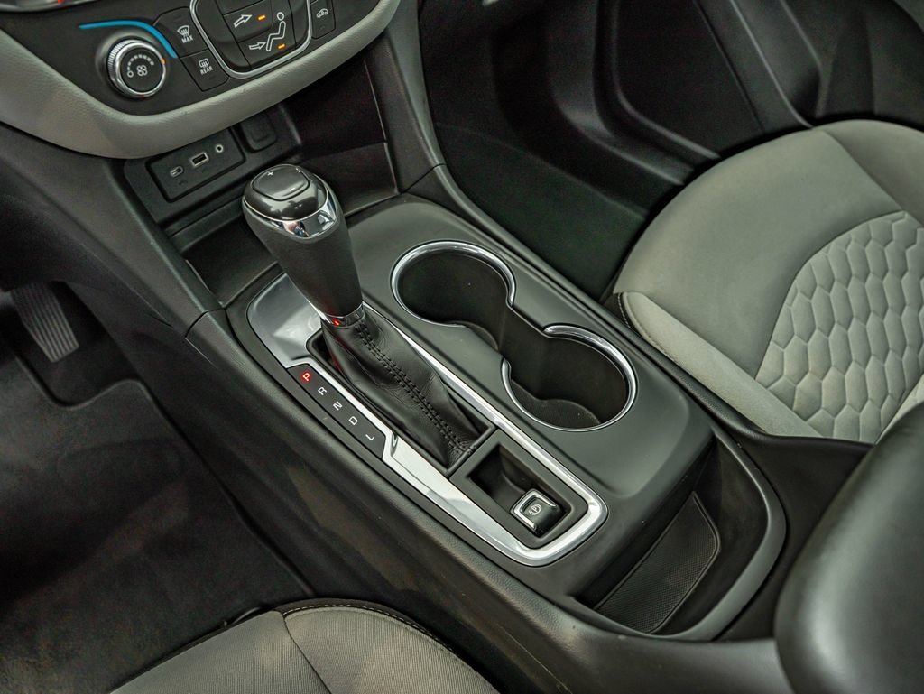 Used 2019 Silver Ice Metallic Chevrolet LS image 28
