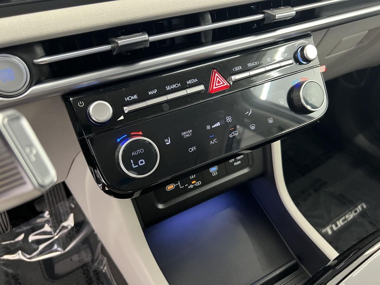 New 2026 Creamy White Pearl Hyundai SEL Convenience image 17