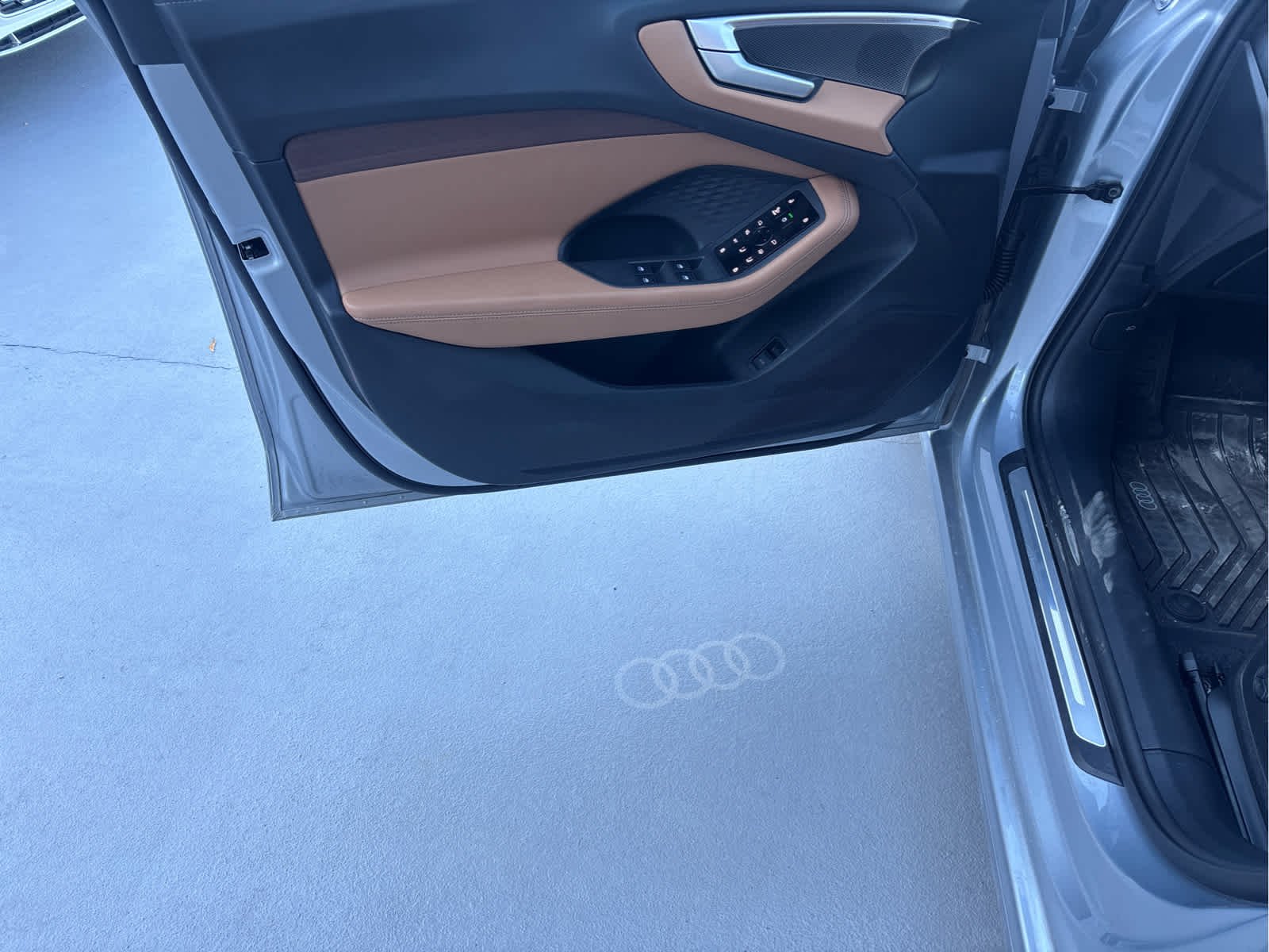 Certified Used 2025 Florett Silver Metallic Audi Premium Plus image 21