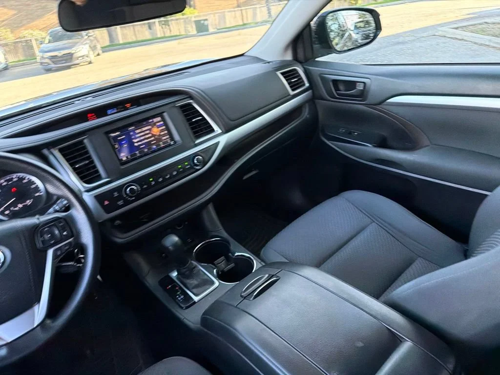 Used 2017 Walnut Toyota LE Plus image 18