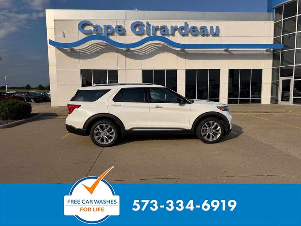 Used 2021 Star White Metallic Tri-Coat Ford Platinum image 1