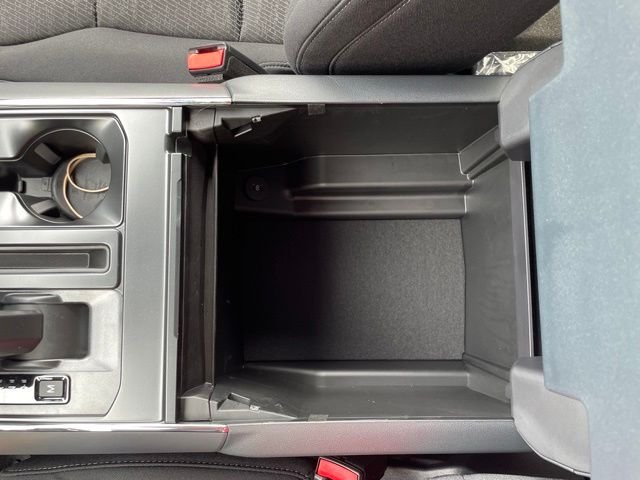 New 2026 Carbonized Gray Metallic Ford XLT image 42