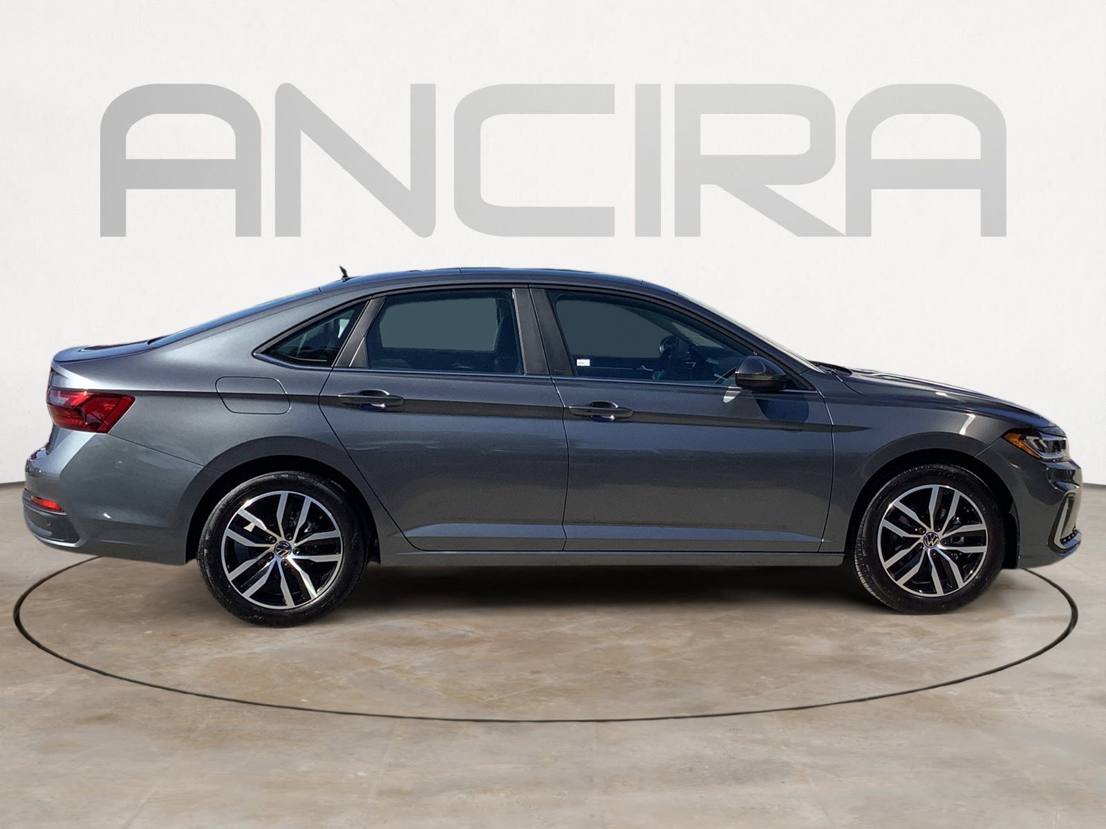 New 2026 PLATINUM GRAY M Volkswagen SE image 9