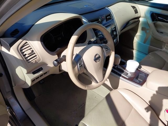 Used 2013 Beige Nissan 3.5 SL image 5