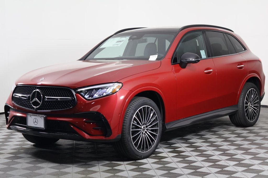 2026 Mercedes-Benz GLC GLC 300's photo