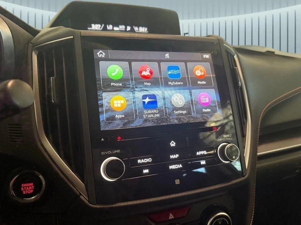 Used 2019 White Subaru 2.0i Limited image 2