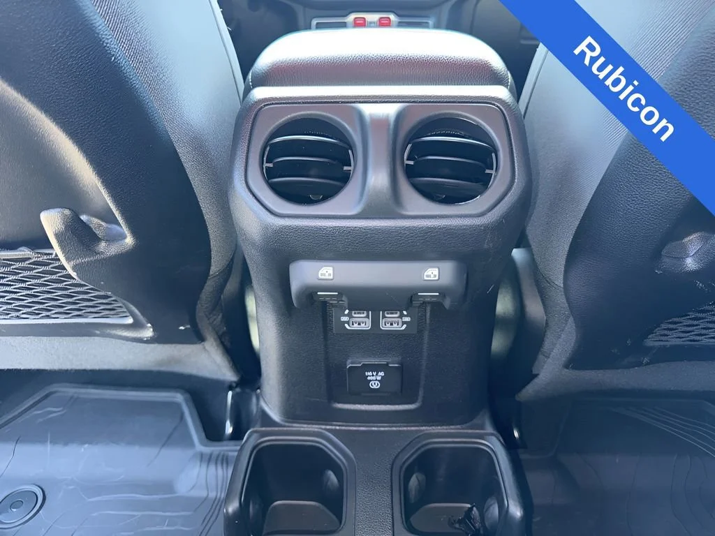 Used 2024 White Jeep Rubicon image 25