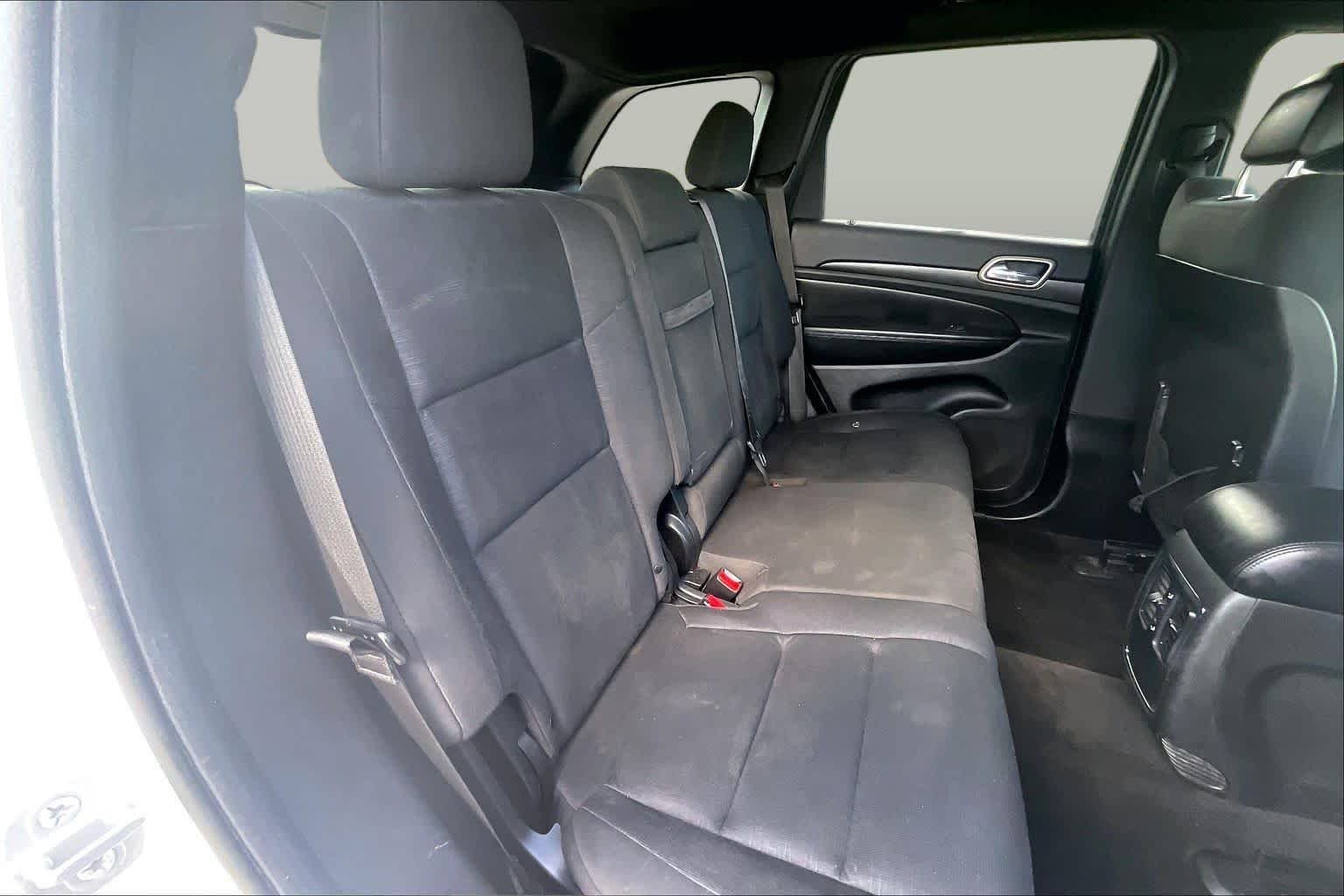 Used 2014 Bright White Clearcoat Jeep Laredo image 16