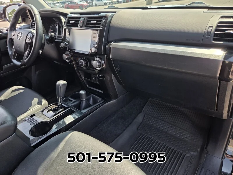 Used 2021 Midnight Black Metallic TOYOTA VENTURE 4WD image 18