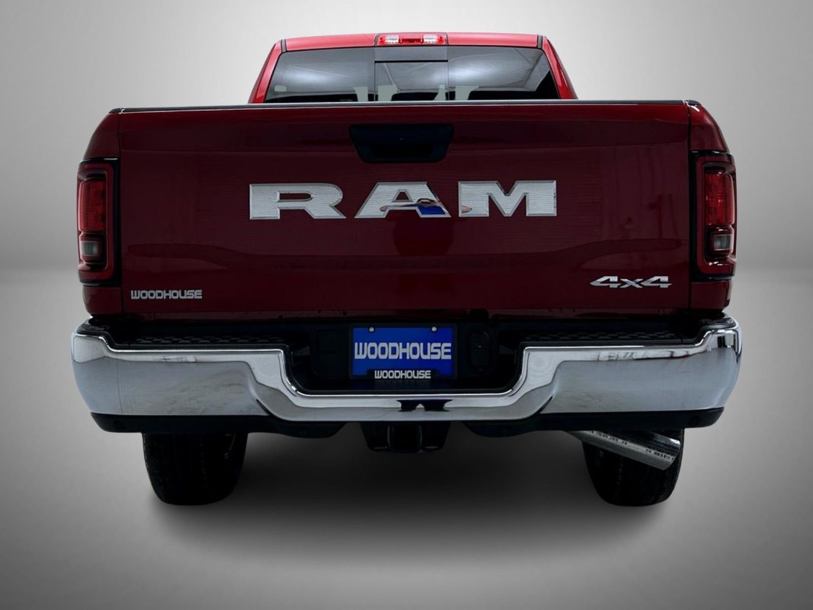 New 2026 Molten Red Pearl-Coat Exterior Paint RAM Tradesman image 6