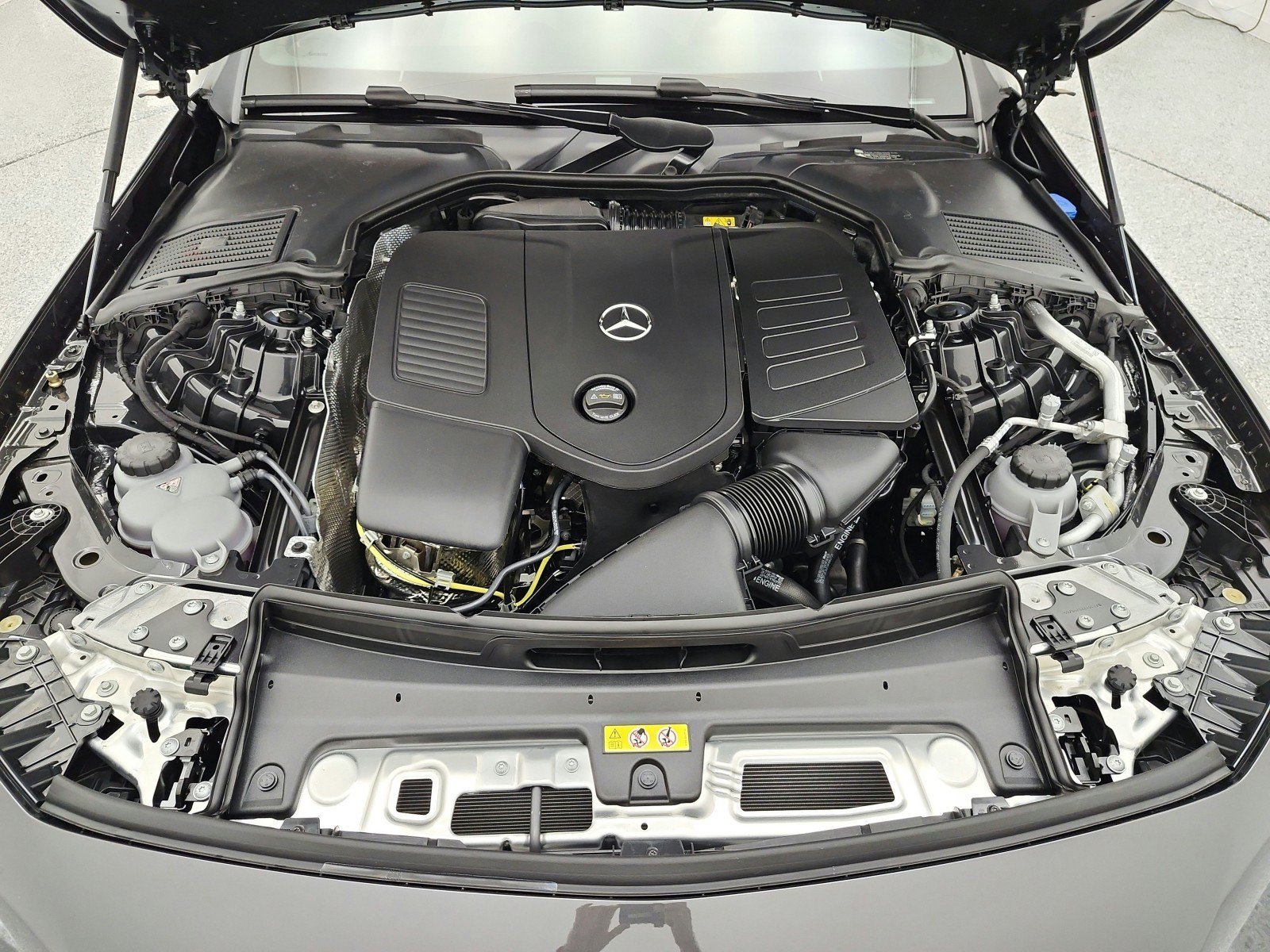 New 2026 Graphite Grey Metallic Mercedes-Benz CLE 300 4MATIC® Coupe image 33