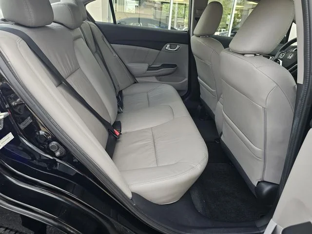 Used 2013  Honda Hybrid image 11