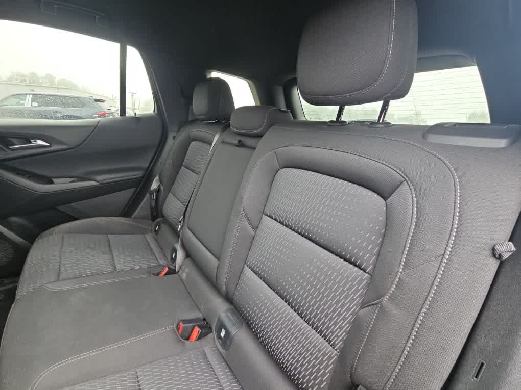 Used 2025 Cacti Green Chevrolet AWD LT image 11