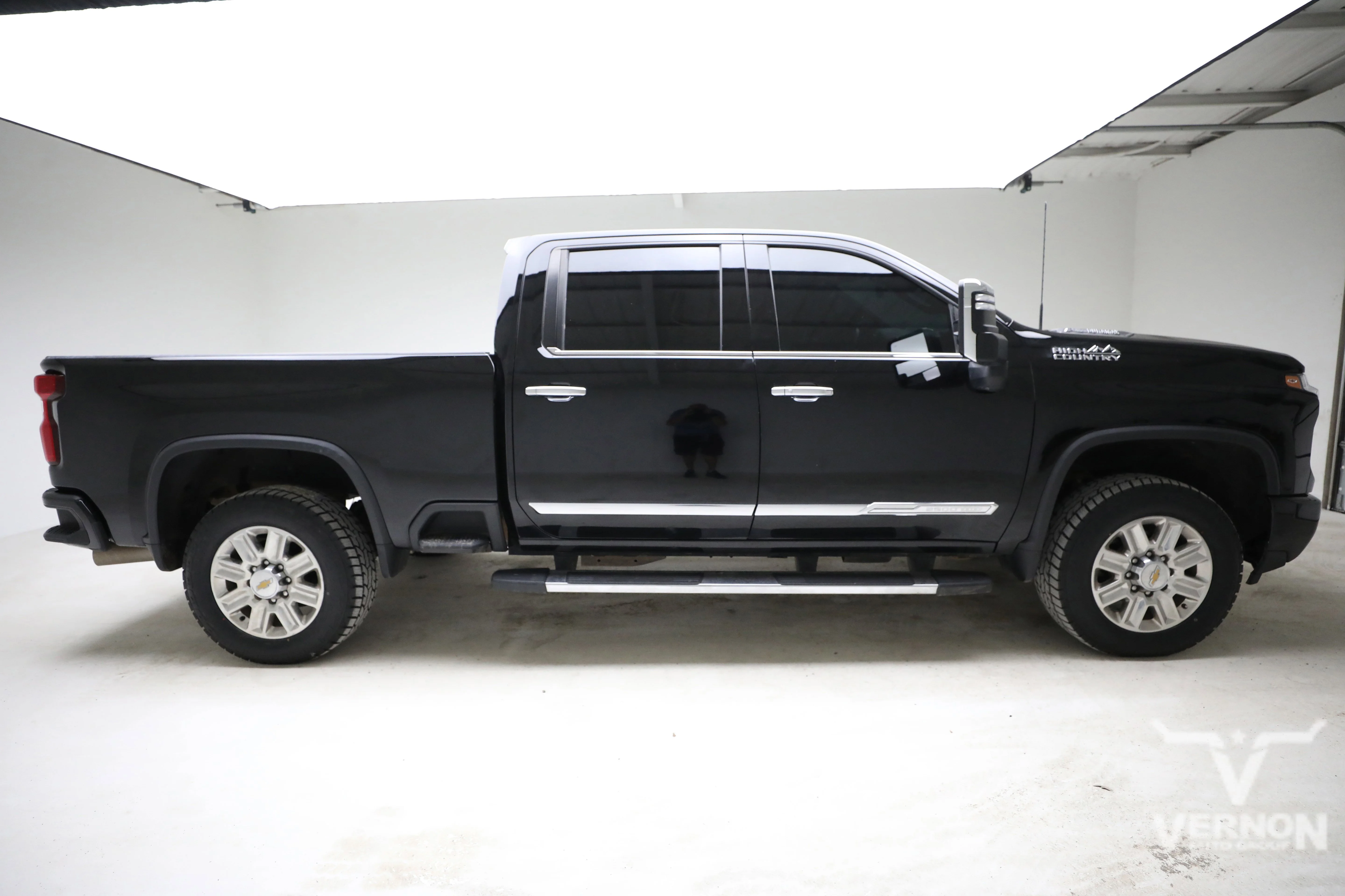 Pre-Owned 2024 Chevrolet Silverado 2500HD High Country Crew Cab 4x4