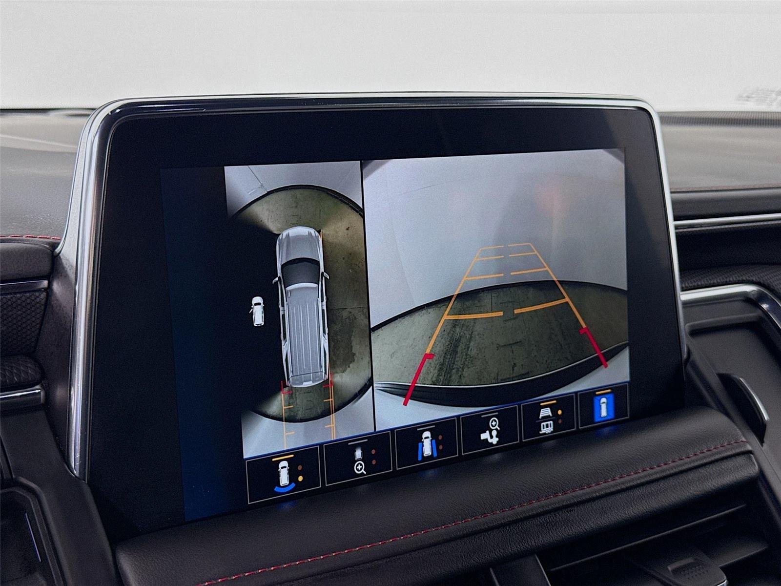 Used 2024 Summit White Chevrolet RST image 15