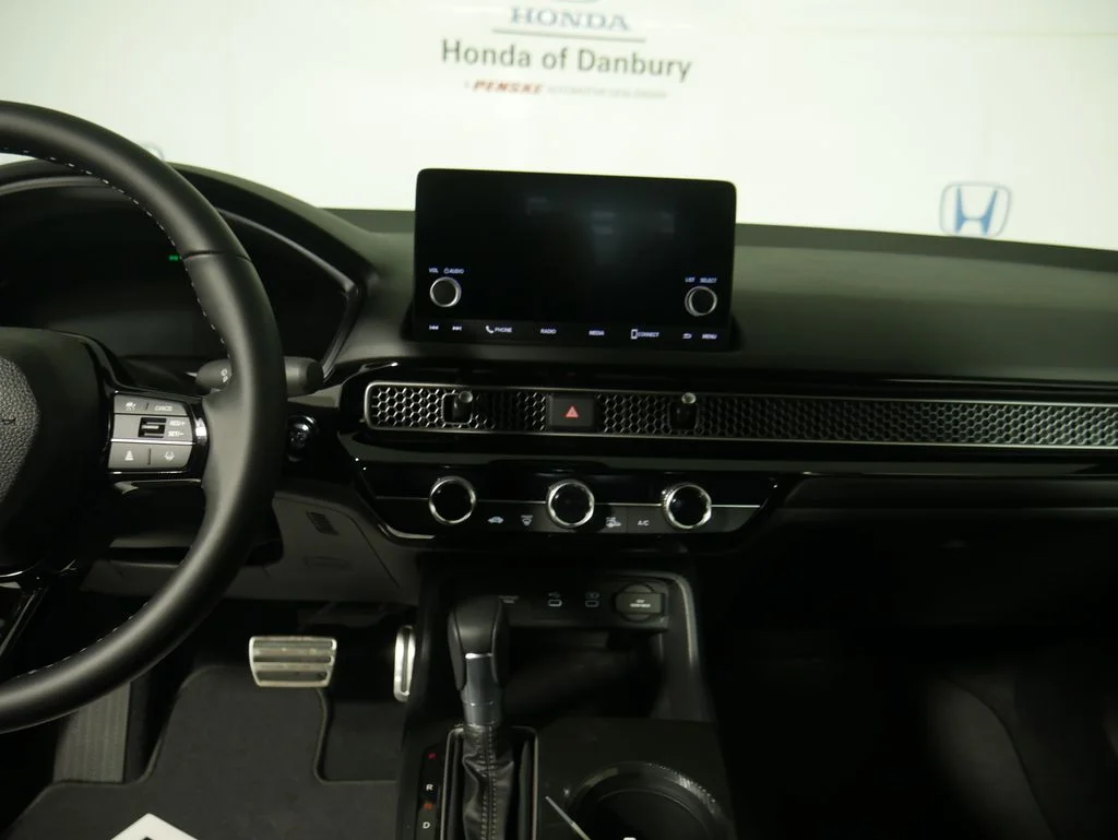 2026 Honda Civic Hatchback Sport - Photo 13