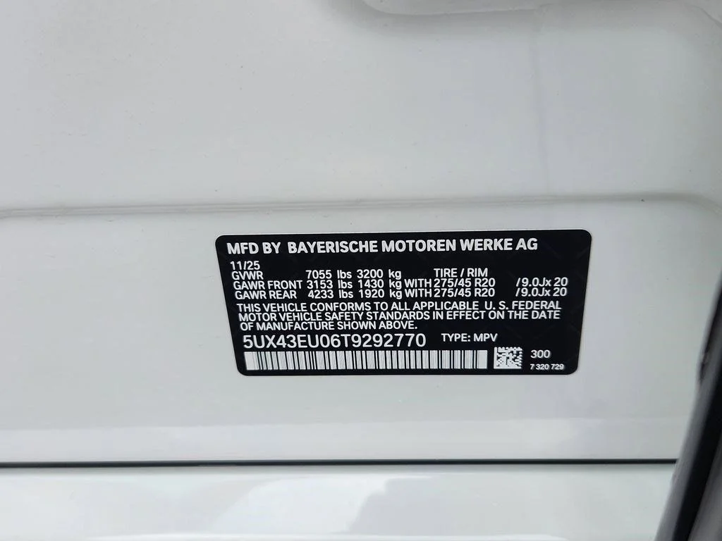 Used 2026 White BMW xDrive50e image 21