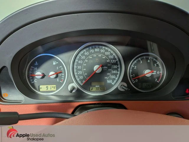 Used 2006 Black Chrysler Limited image 18