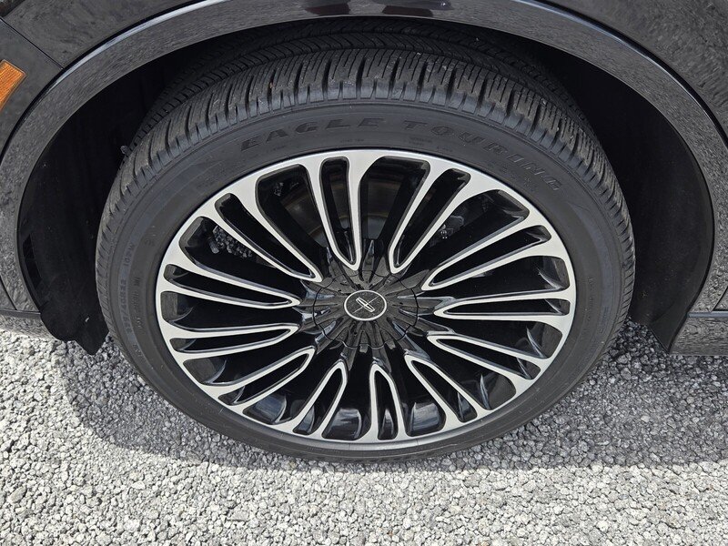 Used 2020 Black Metallic LINCOLN BLACK LABEL AWD image 9