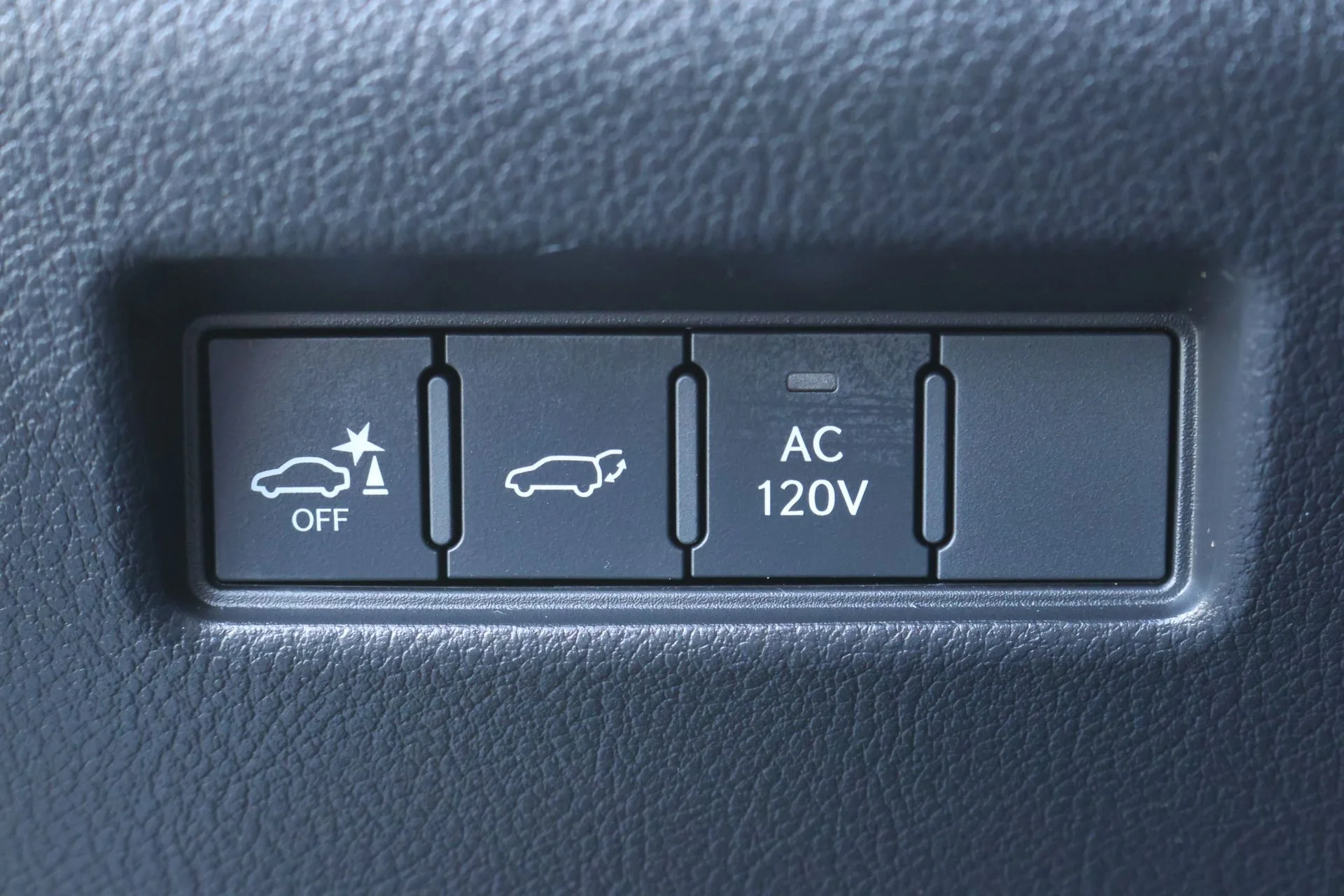 Used 2026 Silver Lexus 550 Premium+ image 18