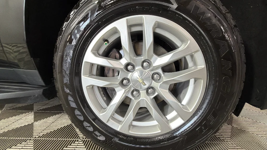 Used 2021 BLACK Chevrolet LT image 39