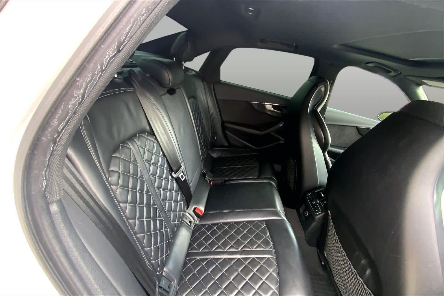 Used 2018 Ibis White Audi Prestige image 19